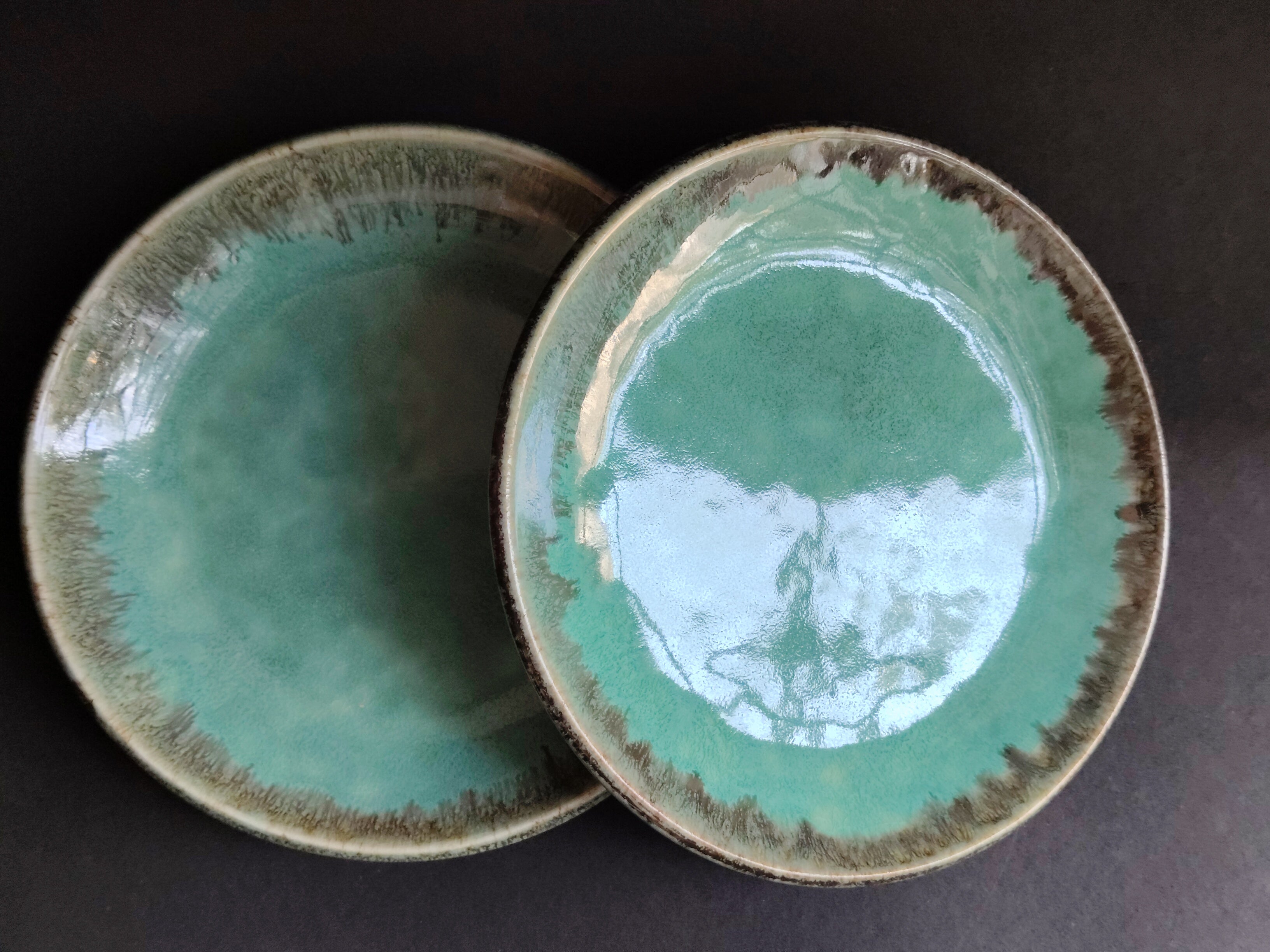 Ceramic Snack Plates|Clay glazed pottery| Set of 2| Green| Round